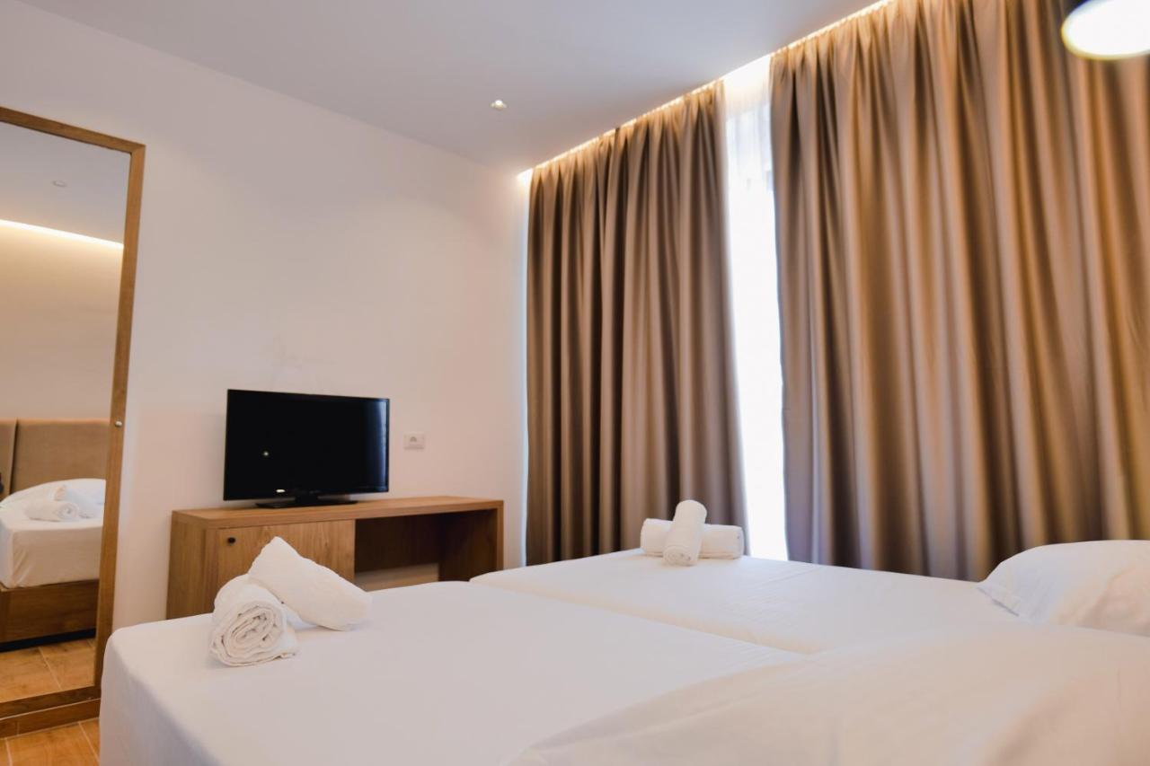 Aba Hotel